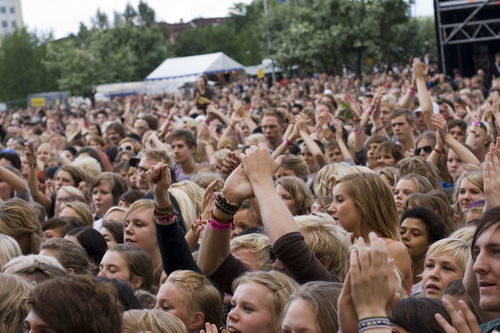 Musikfestivals und Brustimplantate – passt das zusammen?